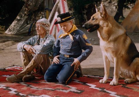 ¡Las Aventuras de Rin Tin Tin: ¡Un perro valiente enfrentando desafíos épicos en la época dorada de Hollywood!